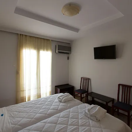 Flisvos Πανσιόν 4*