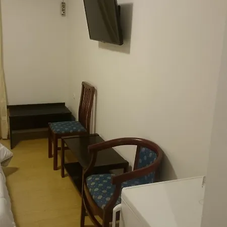 Πανσιόν Flisvos Λιβανάτες