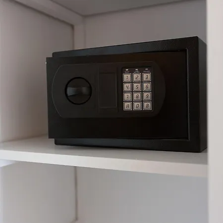 Flisvos Πανσιόν Λιβανάτες