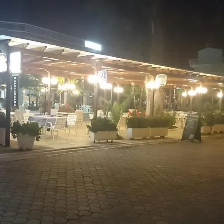 Πανσιόν Flisvos Λιβανάτες