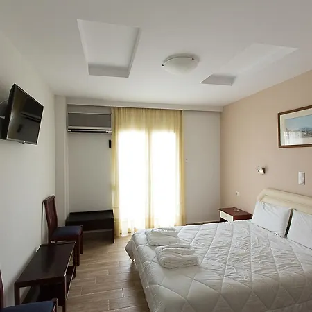 Flisvos Guest house Livanatai