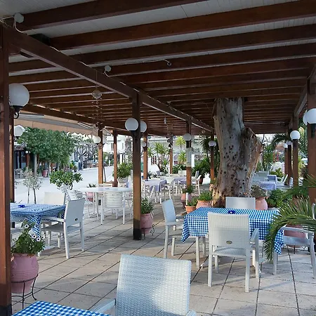 Guest house Flisvos Livanatai