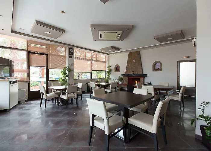 Flisvos 4* Livanátai